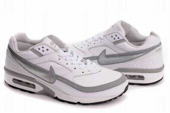 chaussure nike air max classic bw de la mode vente en gros requin air max foot locker